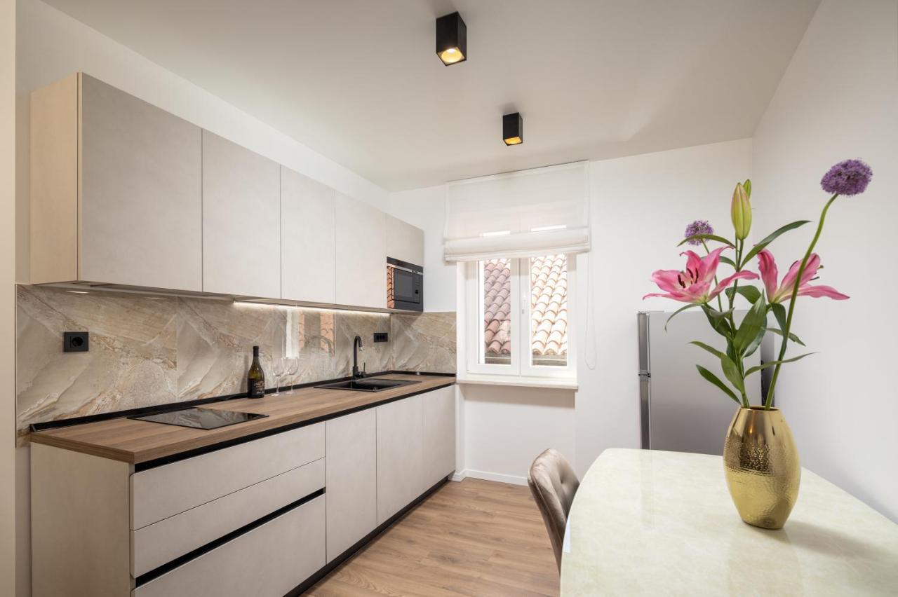 Luxury Duje Apartment *